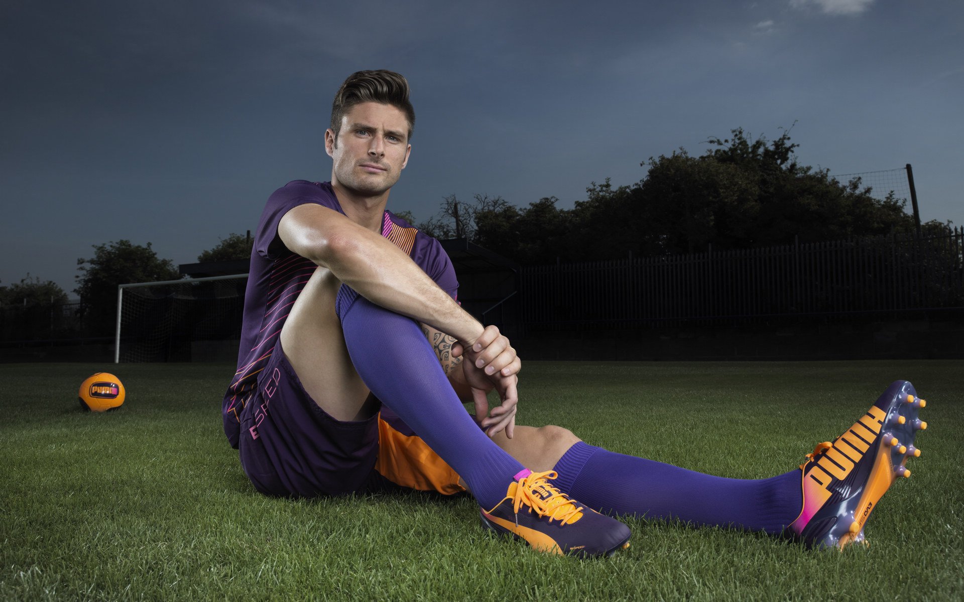 开云官网-美洲杯星光璀璨：明星演绎绿茵传奇！，lv美洲杯